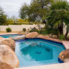 Отель Sandstone by AvantStay Spacious Desert Oasis w Pool BBall Crt Movie Room, фото 15