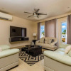 Отель Amazing 3BR Villa w Large Private Pool Gameroom, фото 3