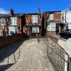 Отель HILLTOP PLACE SUITES near MEADOWHALL, фото 1
