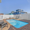 Отель Lazy Beaches Getaway With Private Pool 4 Bedroom Home by RedAwning, фото 16