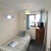 Отель 3 Bed House - Garden & Parking - Quiet Cul De Sac, фото 11