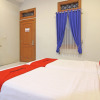 Отель Reddoorz Premium near Sleman City Hall, фото 11