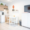 Отель SUN7 STUDIO -FACE PLAGE- WIFI-PARKING -PISCINE - CoHôteConciergerieLaGrandeMotte, фото 2