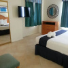 Отель Hollywood Beach Resort -two Bedrooms Sleeps 6, фото 38