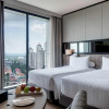 Отель Whiz Luxe Hotel Spazio Surabaya, фото 5