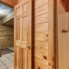 Отель Mystic Mountain - Great Location! Close To All The Action! 2 Bedroom Cabin by RedAwning, фото 10