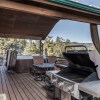 Отель CenterView - Two Bedroom Cabin with Hot Tub, фото 17