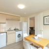 Отель Dicksonfield Apartment Edinburgh, фото 11