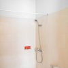 Отель RedDoorz near Siloam Karawaci 3, фото 8