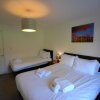 Отель Wisteria Tree - 2 Bed House - Stayseekers, фото 10