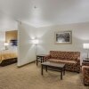 Отель Mr Sandman Inn & Suites, фото 35