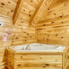 Отель Cozy Bear 2 Bedroom Cabin, фото 17
