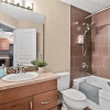 Отель Modern DT Condo Balcony Parking Gym Hot Tub, фото 11