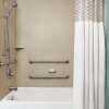 Отель Hampton Inn & Suites Grafton, фото 8