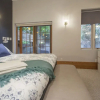 Отель Spacious 1BR - King Bed and Terrace, фото 10