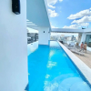 Отель Luxury 1br , Pool, Gym, Close Agora Mall, фото 16