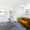 Отель The Pimlico Townhouse - Modern & Spacious 2BDR Home with Garden & Gym, фото 3