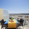 Отель Summer Breeze Superior Apartment with Terrace by Getaways Malta, фото 13