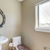 Отель Houston Home w/ Rooftop Patio - 3 Mi to Downtown!, фото 8