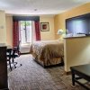 Отель Quality Inn & Suites, фото 2