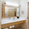 Отель Holiday Inn Express & Suites San Antonio - Brooks City Base, an IHG Hotel, фото 8