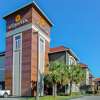 Отель La Quinta Inn & Suites by Wyndham Mobile - Tillman's Corner, фото 28