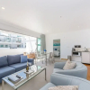 Отель Elegant 2BR Princes Wharf Apartment, фото 4
