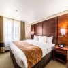 Отель Comfort Suites Grand Prairie - Arlington North, фото 11