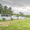 Отель Newfound Lake Studio: Bbq, Fire Pit & Beach Access, фото 5