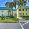 Отель Relaxing Condo w/ Screened-in Lanai, 4 Mi to Beach, фото 1