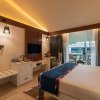 Отель Foxoso LA Beach Resort, фото 3