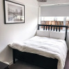 Отель Entire 2 Bedroom Flat Next to Kings College, фото 9