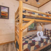 Отель Three Little Bears, 3 BRs, Pool, Hot Tub, Game Room, Sleeps 10, фото 14