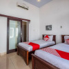 Отель OYO 915 Villa Sari, фото 19