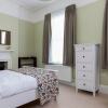 Отель 5BR Family Home in Leafy SW London, фото 7