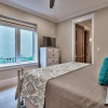 Отель Seastar Palazzo Luxury Across From Beach, фото 7
