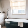 Отель Modern Central Bath Apartment, фото 9