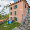 Отель Traditional Holiday Home in Moneglia with Private Terrace, фото 1