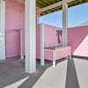 Отель Little Pink - 2 Br Home, фото 16