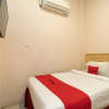 Отель Reddoorz Fella Homestay Medan, фото 5