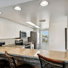 Отель Recently renovated 2 bedroom Short walk to the beach Condo by RedAwning, фото 22
