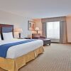 Отель Holiday Inn Express Hotel & Suites SWIFT CURRENT, an IHG Hotel, фото 3