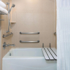 Отель Embassy Suites by Hilton Dallas Park Central Area, фото 9
