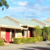 Отель Catalina Motel Lake Macquarie в Ньюкасле