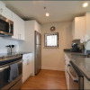 Отель High Rise 2bd 2bth Home Pike Place, фото 6