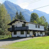 Отель Bearvalley Guesthouse, фото 1