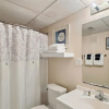 Отель Venus 117 is a 1 BR with recent updates steps from the pool and beach access by RedAwning, фото 21