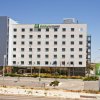 Отель Holiday Inn Express Lisbon - Oeiras, an IHG Hotel в Порто-Сальво