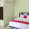 Отель RedDoorz near Taman Wisata Alam Punti Kayu Palembang 2, фото 16