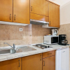 Отель Enticing Apartment in Podstrana With Balcony, фото 11